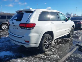 2018 Jeep Grand Cherokee High Altitude with VIN 1C4RJFCGXJC286777, listed as a IAAI auction lot 41269780 with 136,887 mi miles. Bid and sale history available at carsss.com. Image 4.
