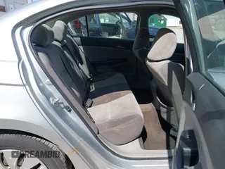 2008 Honda Accord LX z VIN 1HGCP263X8A006482, wystawiony jako IAAI lot #42362851 z przebiegiem 246 340 mil mil oraz . Historia ofert i sprzedaży dostępna na DreamBid. Obrazek 8.