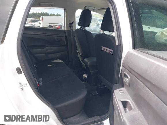 2015 Mitsubishi Outlander Sport ES with VIN 4A4AR3AU5FE031343, listed as a IAAI auction lot 42037585 with 197,233 mi miles. Bid and sale history available at carsss.com. Image 8.