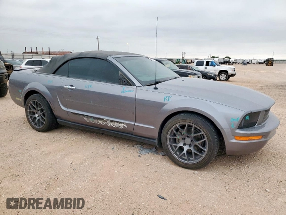 2007 Ford Mustang Deluxe with VIN 1ZVFT84N675330712, listed as a Copart auction lot 58337415 with 105,123 mi miles and Salvage title. Bid and sale history available at DreamBid. Image 4.