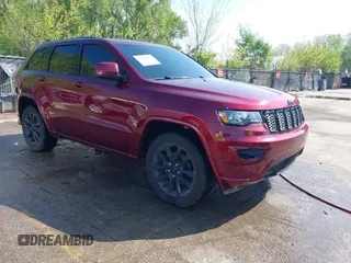 2018 Jeep Grand Cherokee Laredo E with VIN 1C4RJFAG6JC152710, listed as a IAAI auction lot 42080297 with 113,615 mi miles and . Bid and sale history available at DreamBid. Image 1.