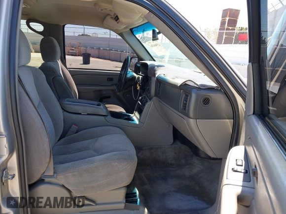 2005 Chevrolet Suburban LT with VIN 3GNEC16Z35G104209, listed as a IAAI auction lot 41946436 with 204,543 mi miles and . Bid and sale history available at DreamBid. Image 5.