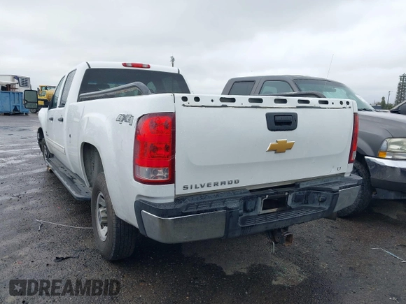 2008 GMC Sierra 3500HD SRW SLT z VIN 1GTHK33648F182602, wystawiony jako IAAI lot #41791227 z przebiegiem 385 336 mil mil oraz . Historia ofert i sprzedaży dostępna na DreamBid. Obrazek 3.