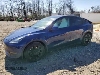 2022 Tesla Model Y Long Range z VIN 7SAYGDEE2NF358366, wystawiony jako Copart lot #50771255 z przebiegiem 73 554 mil mil oraz Szkody całkowita. Historia ofert i sprzedaży dostępna na DreamBid. Obrazek 1.