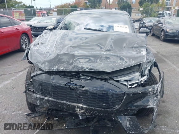 2023 Ford Mustang Mach-E GT z VIN 3FMTK4SE1PMA44650, wystawiony jako IAAI lot #42127300 z przebiegiem 7121 mil mil oraz . Historia ofert i sprzedaży dostępna na DreamBid. Obrazek 6.