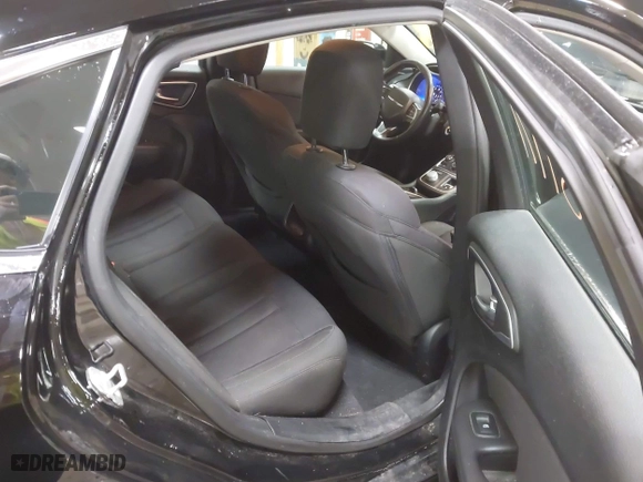 2015 Chrysler 200 Limited with VIN 1C3CCCAB9FN503886, listed as a IAAI auction lot 41584971 with 126,206 mi miles. Bid and sale history available at carsss.com. Image 8.