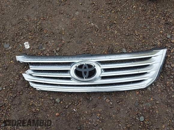 2008 Toyota Avalon XL with VIN 4T1BK36B18U296711, listed as a IAAI auction lot 41911190 with 188,778 mi miles and . Bid and sale history available at DreamBid. Image 12.