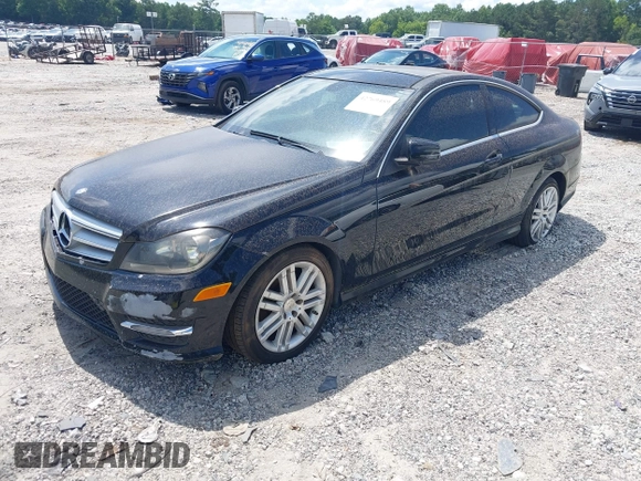 2013 Mercedes-Benz C 250 с VIN WDDGJ4HB4DF960262, выставлен на аукционе IAAI как лот 42769489 с пробегом 164 315 миль миль и . История ставок и продаж доступна на DreamBid. Изображение 4.