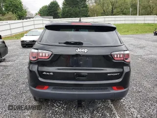 2019 Jeep Compass Sport с VIN 3C4NJDAB4KT803099, выставлен на аукционе Copart как лот 51926625 с пробегом 92 487 миль миль и Списание • Salvage title. История ставок и продаж доступна на DreamBid. Изображение 6.