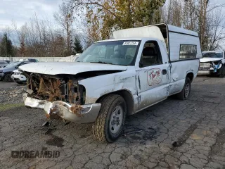 2000 GMC Sierra 1500 SL with VIN 1GTEC14V4YE900570, listed as a Copart auction lot 83921754 with 93,620 mi miles and Salvage Title. Bid and sale history available at DreamBid. Image 1.