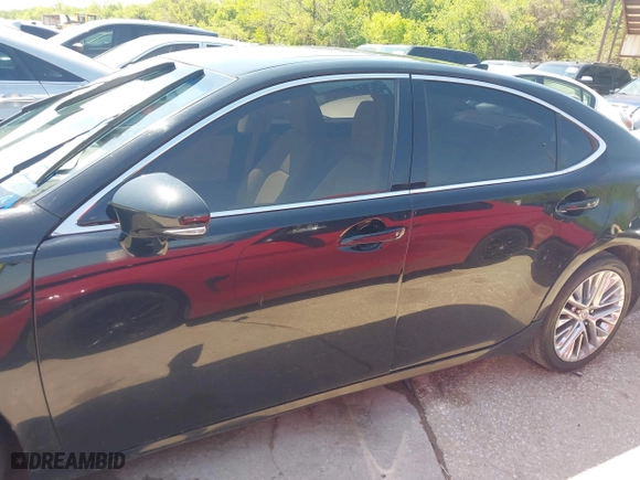 2016 Lexus ES 350 with VIN 58ABK1GG7GU019034, listed as a IAAI auction lot 41981877 with 1 mi miles. Bid and sale history available at carsss.com. Image 14.