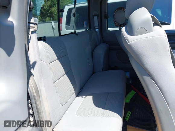 2006 Ford F-250 XL с VIN 1FTSX21P36EA09895, выставлен на аукционе IAAI как лот 42686302 с пробегом 230 401 миль миль и . История ставок и продаж доступна на DreamBid. Изображение 8.