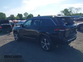 2024 Jeep Grand Cherokee с VIN 1C4RJYB61RC713750, выставлен на аукционе IAAI как лот 42149409 с пробегом 9 931 миль миль и . История ставок и продаж доступна на DreamBid. Изображение 3.