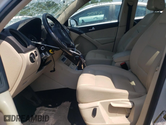 2016 Volkswagen Tiguan R-Line with VIN WVGBV7AX1GW593028, listed as a Copart auction lot 57425084 with Not Provided miles and Salvage Title. Bid and sale history available at DreamBid. Image 7.