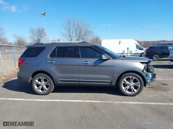 2013 Ford Explorer Limited with VIN 1FM5K8F81DGA23954, listed as a IAAI auction lot 41704185 with 185,936 mi miles. Bid and sale history available at carsss.com. Image 13.