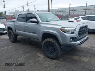 2017 Toyota Tacoma SR5 with VIN 3TMCZ5AN5HM060763, listed as a IAAI auction lot 41783899 with 93,926 mi miles. Bid and sale history available at carsss.com. Image 1.