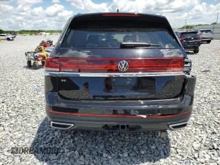 2025 Volkswagen Atlas SE with VIN 1V2WR2CA7SC500575, listed as a Copart auction lot 56872915 with 10,739 mi miles and Salvage title. Bid and sale history available at DreamBid. Image 6.