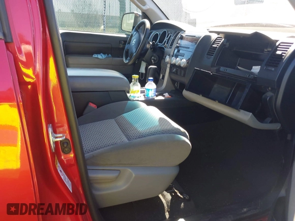 2012 Toyota Tundra z VIN 5TFUY5F12CX254859, wystawiony jako IAAI lot #41821686 z przebiegiem Nie podano mil oraz . Historia ofert i sprzedaży dostępna na DreamBid. Obrazek 5.