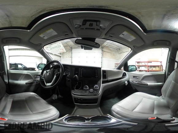 2018 Toyota Sienna XLE with VIN 5TDDZ3DC5JS198019, listed as a IAAI auction lot 42359536 with 56,224 mi miles and . Bid and sale history available at DreamBid. Image 18.