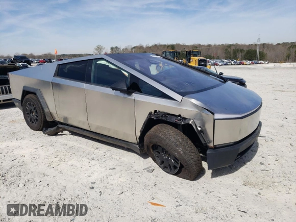 2024 Tesla Cybertruck with VIN 7G2CEHED5RA040883, listed as a Copart auction lot 49793355 with 2,822 mi miles and Salvage Title. Bid and sale history available at carsss.com. Image 4.