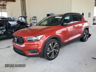 2022 Volvo XC40 R-Design z VIN YV4AC2HM0N2767953, wystawiony jako Copart lot #71547343 z przebiegiem 19 277 mil mil oraz . Historia ofert i sprzedaży dostępna na DreamBid. Obrazek 1.