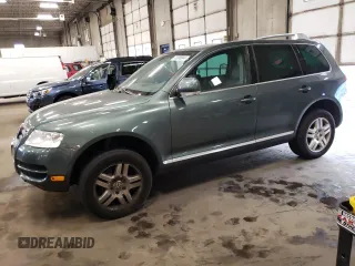 2004 Volkswagen Touareg z VIN WVGCM67L94D032492, wystawiony jako Copart lot #72205044 z przebiegiem 98 482 mil mil oraz Tytuł czysty. Historia ofert i sprzedaży dostępna na DreamBid. Obrazek 1.