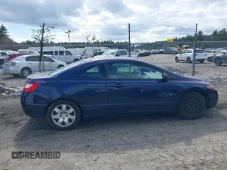 2007 Honda Civic Cpe LX with VIN 2HGFG12627H502786, listed as a IAAI auction lot 41875135 with 137,039 mi miles. Bid and sale history available at carsss.com. Image 13.