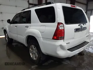 2006 Toyota 4Runner SR5 with VIN JTEZU14R968053523, listed as a IAAI auction lot 41788254 with 247,190 mi miles and . Bid and sale history available at DreamBid. Image 3.