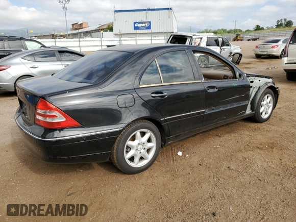 2003 Mercedes-Benz C 240 с VIN WDBRF61J03A425151, выставлен на аукционе Copart как лот 62339795 с пробегом 178 441 миль миль и Списание • Salvage title. История ставок и продаж доступна на DreamBid. Изображение 3.