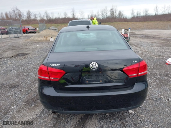 2014 Volkswagen Passat Wolfsburg Ed with VIN 1VWAT7A31EC098634, listed as a IAAI auction lot 41924146 with 80,872 mi miles. Bid and sale history available at carsss.com. Image 16.