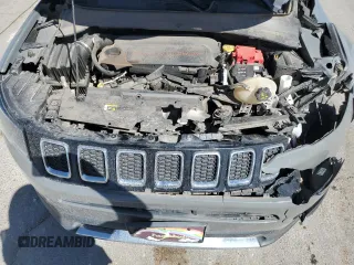 2020 Jeep Compass Limited z VIN 3C4NJDCB0LT215585, wystawiony jako Copart lot #50171655 z przebiegiem 105 579 mil mil oraz Szkoda całkowita • Salvage title. Historia ofert i sprzedaży dostępna na DreamBid. Obrazek 13.