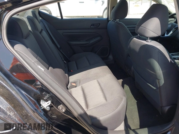 2024 Nissan Altima SV z VIN 1N4BL4DV3RN335742, wystawiony jako IAAI lot #42521869 z przebiegiem 39 505 mil mil oraz . Historia ofert i sprzedaży dostępna na DreamBid. Obrazek 8.
