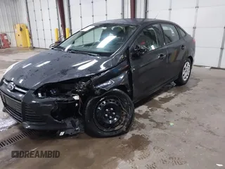 2012 Ford Focus SE с VIN 1FAHP3F22CL394151, выставлен на аукционе IAAI как лот 42146644 с пробегом 79 433 миль миль и . История ставок и продаж доступна на DreamBid. Изображение 18.