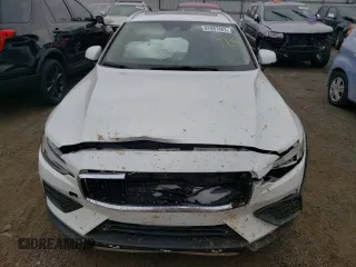 2020 Volvo V60 z VIN YV4102WK7L1030763, wystawiony jako Copart lot #67087483 z przebiegiem 44 861 mil mil oraz . Historia ofert i sprzedaży dostępna na DreamBid. Obrazek 5.