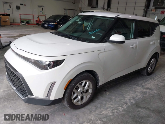 2024 Kia Soul S with VIN KNDJ23AU1R7237456, listed as a IAAI auction lot 42349274 with 18,668 mi miles and . Bid and sale history available at DreamBid. Image 17.