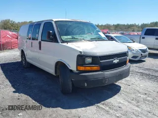 2008 Chevrolet Express Cargo Van with VIN 1GCFG15XX81158482, listed as a IAAI auction lot 41855719 with 218,304 mi miles. Bid and sale history available at carsss.com. Image 1.