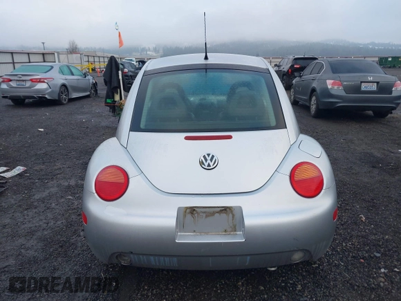 2000 Volkswagen Beetle GLX с VIN 3VWDD21C6YM469268, выставлен на аукционе IAAI как лот 41208322 с пробегом 169 546 миль миль и . История ставок и продаж доступна на DreamBid. Изображение 17.