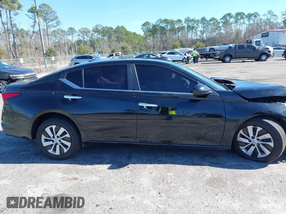 2020 Nissan Altima 2.5 S with VIN 1N4BL4BVXLC243162, listed as a IAAI auction lot 41449528 with 88,815 mi miles. Bid and sale history available at carsss.com. Image 13.