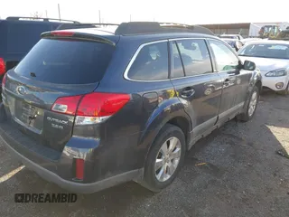 2010 Subaru Outback Limited Power Moon с VIN 4S4BRDKC5A2371749, выставлен на аукционе IAAI как лот 41672513 с пробегом 212 562 миль миль и . История ставок и продаж доступна на DreamBid. Изображение 4.