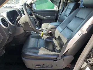 2008 Mercury Mountaineer Premier z VIN 4M2EU488X8UJ07082, wystawiony jako Copart lot #57134635 z przebiegiem 177 599 mil mil oraz Szkody całkowita. Historia ofert i sprzedaży dostępna na DreamBid. Obrazek 7.