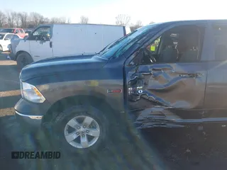 2016 Ram 1500 Tradesman z VIN 1C6RR7FM0GS124372, wystawiony jako IAAI lot #41235473 z przebiegiem 155 207 mil mil oraz . Historia ofert i sprzedaży dostępna na DreamBid. Obrazek 6.