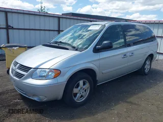 2005 Dodge Caravan SXT с VIN 2D4GP44L25R324539, выставлен на аукционе IAAI как лот 42532136 с пробегом 273 171 миль миль и . История ставок и продаж доступна на DreamBid. Изображение 2.