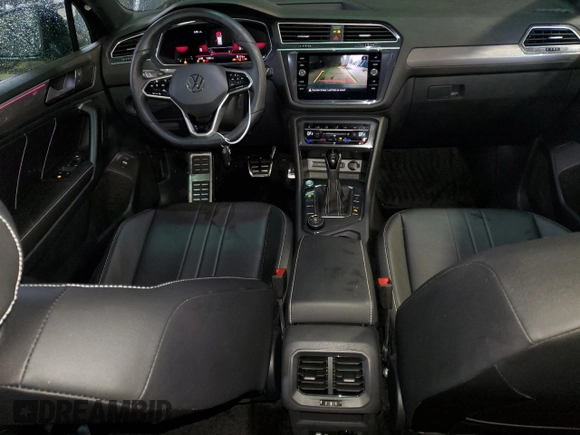 2024 Volkswagen Tiguan SE R-Line Black with VIN 3VV8B7AX9RM030160, listed as a Copart auction lot 53003965 with 12,381 mi miles and Salvage title. Bid and sale history available at DreamBid. Image 8.