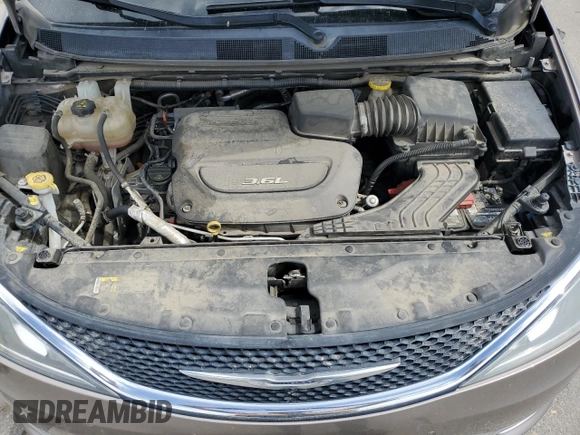 2017 Chrysler Pacifica Limited z VIN 2C4RC1GG5HR759865, wystawiony jako Copart lot #56431515 z przebiegiem 93 473 mil mil oraz Szkoda całkowita • Salvage title. Historia ofert i sprzedaży dostępna na DreamBid. Obrazek 12.