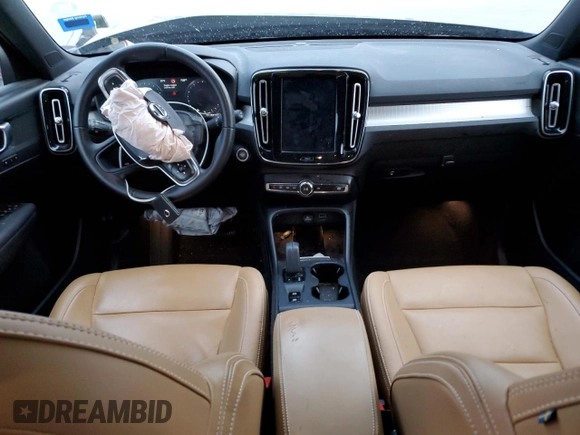 2019 Volvo XC40 Momentum z VIN YV4162UK3K2150716, wystawiony jako Copart lot #68485392 z przebiegiem 44 253 mil mil oraz . Historia ofert i sprzedaży dostępna na DreamBid. Obrazek 8.
