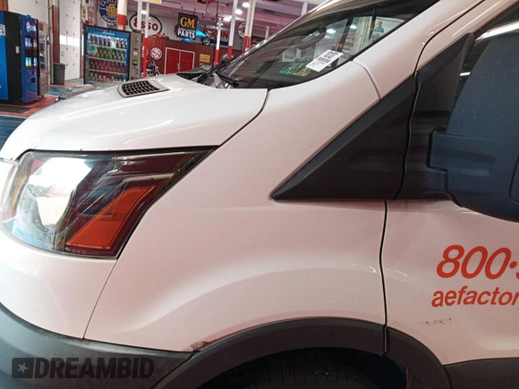 2016 Ford Transit Cargo z VIN 1FTYE1YM4GKA89538, wystawiony jako IAAI lot #42679120 z przebiegiem 223 958 mil mil oraz . Historia ofert i sprzedaży dostępna na DreamBid. Obrazek 8.