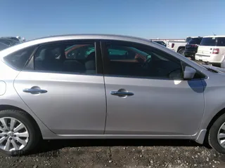 2017 Nissan Sentra S z VIN 3N1AB7AP6HY372790, wystawiony jako IAAI lot #41424894 z przebiegiem 107 539 mil mil oraz . Historia ofert i sprzedaży dostępna na DreamBid. Obrazek 14.