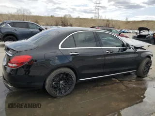 2018 Mercedes-Benz C 300 z VIN 55SWF4KB6JU260919, wystawiony jako Copart lot #52407265 z przebiegiem 67 613 mil mil oraz Szkoda całkowita • Salvage title. Historia ofert i sprzedaży dostępna na DreamBid. Obrazek 3.