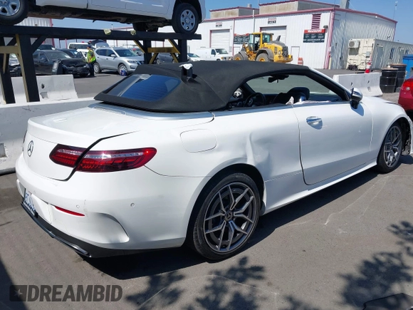 2021 Mercedes-Benz E 450 with VIN W1K1K5JB3MF151872, listed as a IAAI auction lot 42486743 with 65,139 mi miles and . Bid and sale history available at DreamBid. Image 4.