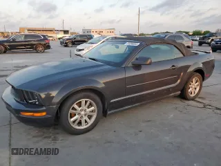 2008 Ford Mustang Deluxe with VIN 1ZVHT84N385138092, listed as a Copart auction lot 53096055 with 162,185 mi miles and Clean Title. Bid and sale history available at carsss.com. Image 1.
